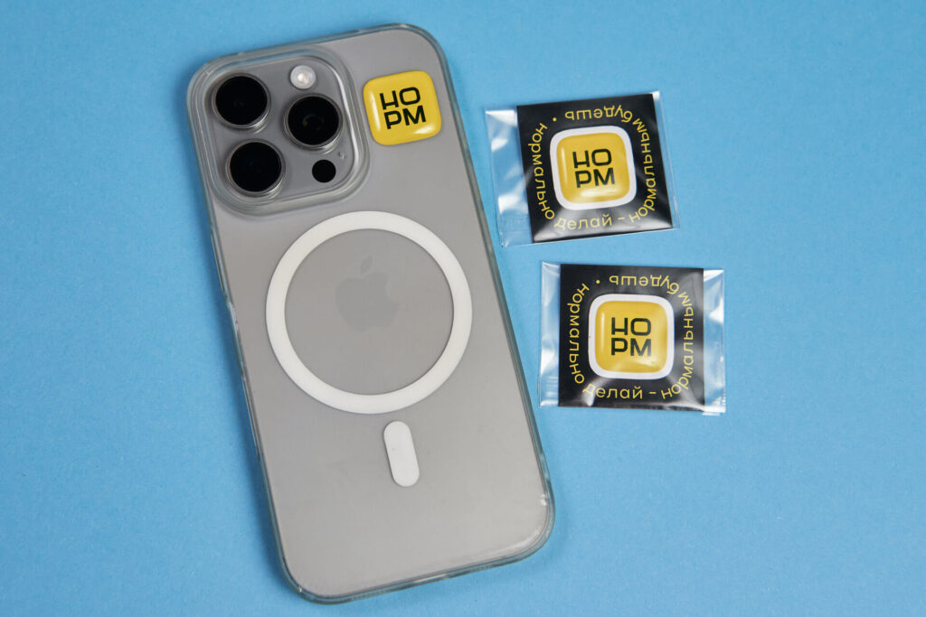 Объемные наклейки со смолой