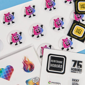 Объемные наклейки со смолой